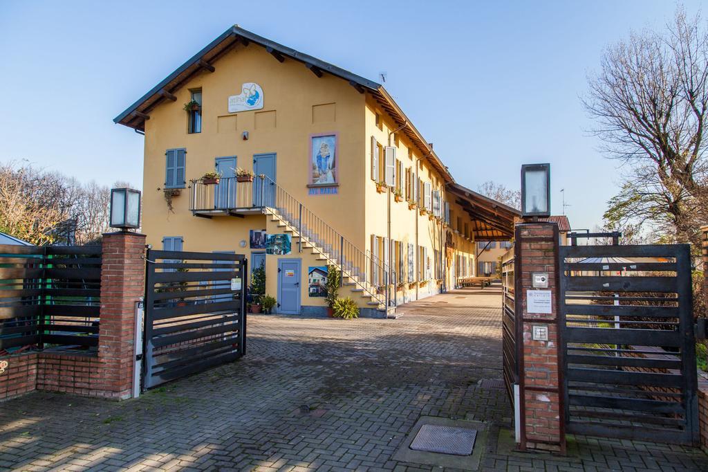 Cascina Bellaria Hostel Milano Exterior foto